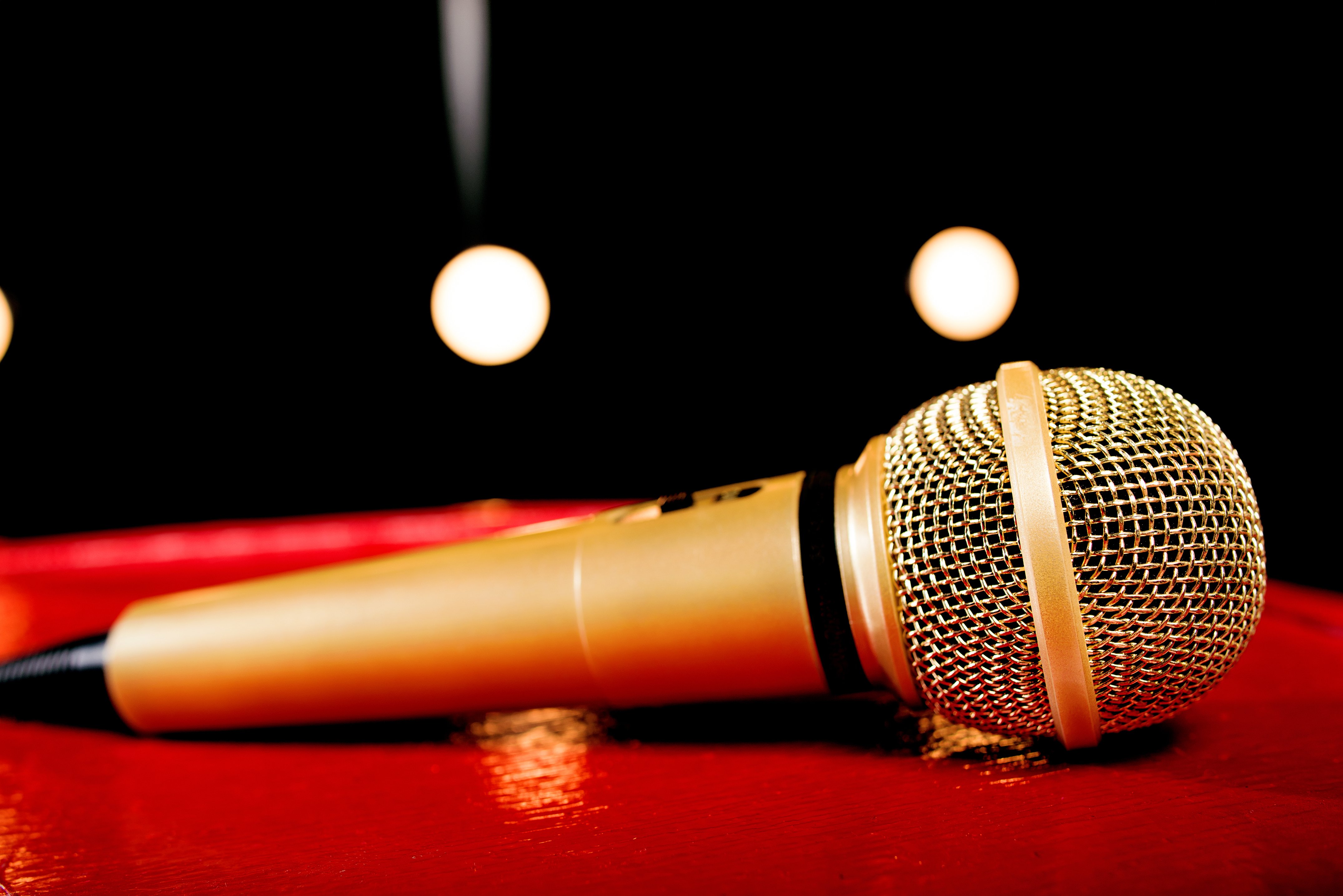 New York Levity Live Offers Plenty of Laughs