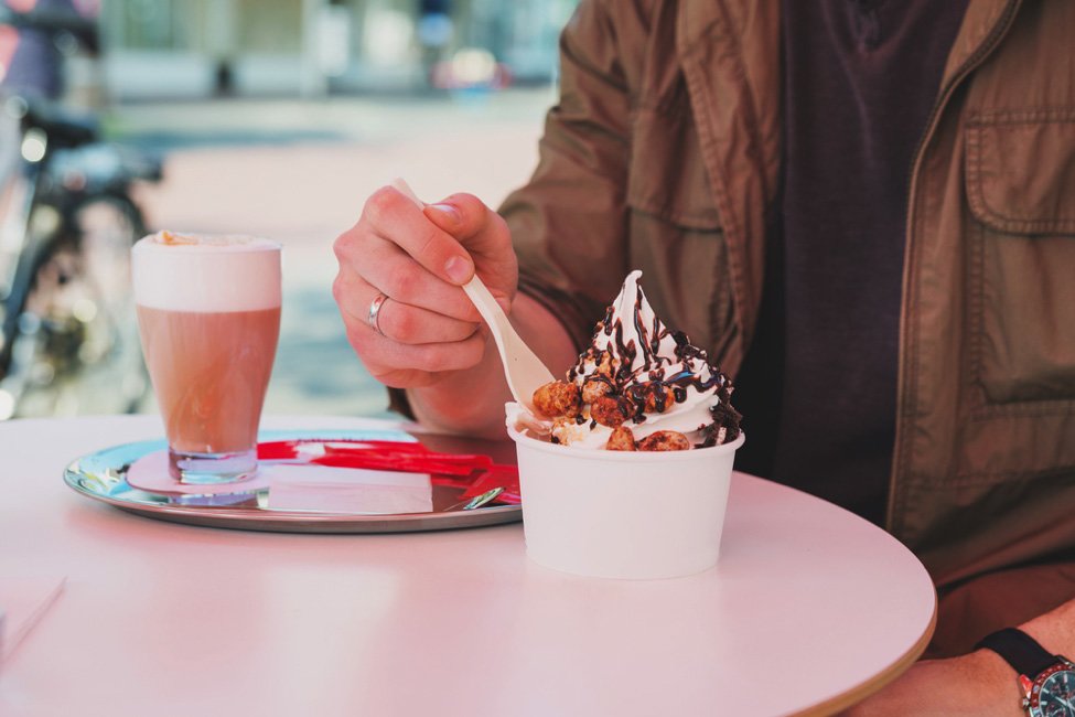 Enjoy Frozen Yogurt At Menchie's
